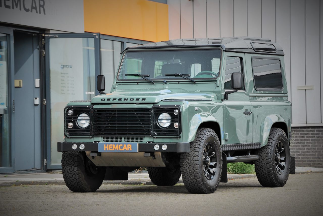 Land Rover Defender 90 Keswick Green Hemcar Leiden